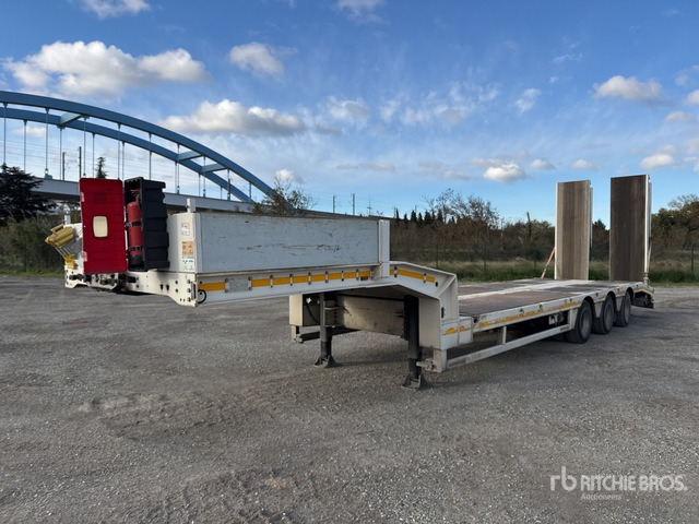 2012 Faymonville Multimax Tri/A Remorque Porte-Engin Lowboy Trailer - مقطورة مسطحة منخفضة: صورة 1 2012 Faymonville Multimax Tri/A Remorque Porte-Engin Lowboy Trailer - مقطورة مسطحة منخفضة: صورة 1
