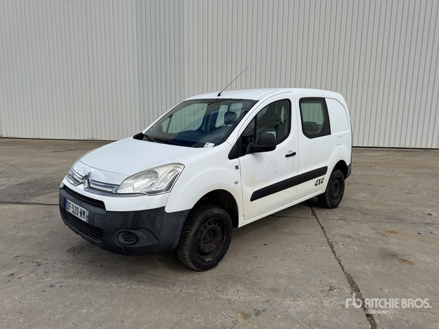 2014 Citroen Berlingo Dangel 4x4 Vehicule Utilitaire Cargo Van - فان المدمجة: صورة 2 2014 Citroen Berlingo Dangel 4x4 Vehicule Utilitaire Cargo Van - فان المدمجة: صورة 2