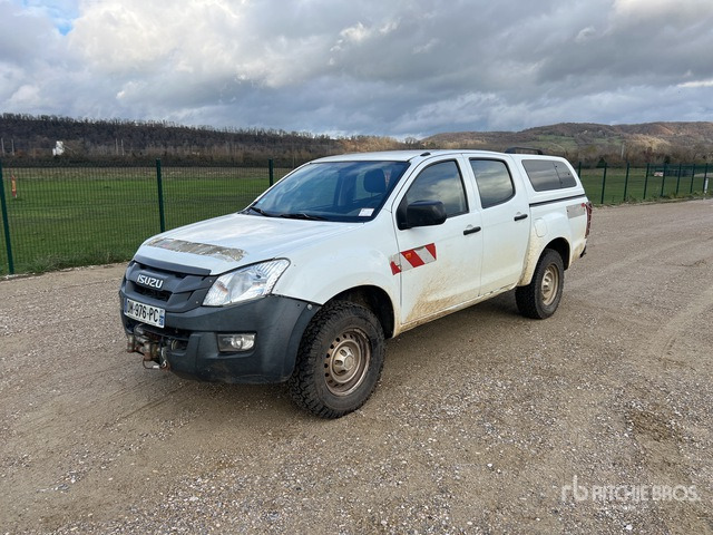 2014 Isuzu D-MAX 4x4 Dual Cab Pickup - شاحنة البيك أب: صورة 1 2014 Isuzu D-MAX 4x4 Dual Cab Pickup - شاحنة البيك أب: صورة 1