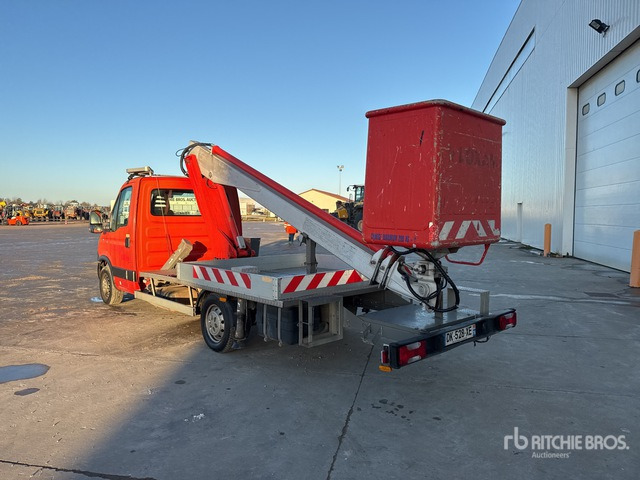 2014 Iveco 35S11 2014 Multitel 160Alu Ds 16 m on ... Bucket Truck - منصة تلسكوبية محمولة على شاحنة: صورة 3 2014 Iveco 35S11 2014 Multitel 160Alu Ds 16 m on ... Bucket Truck - منصة تلسكوبية محمولة على شاحنة: صورة 3