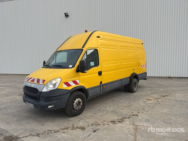 2014 Iveco 70C17 4x2 Camion Atelier Service 4x2 Service Truck - فان, آلية المنفعة/ مركبة خاصة: صورة 2 2014 Iveco 70C17 4x2 Camion Atelier Service 4x2 Service Truck - فان, آلية المنفعة/ مركبة خاصة: صورة 2