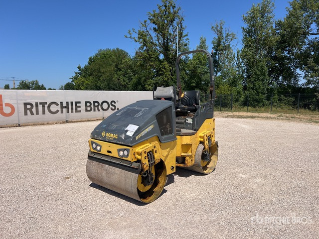 2015 Bomag BW120AD-5 Compacteur Vibrant Tandem Double Drum Roller - مدحلة اسفلت: صورة 1 2015 Bomag BW120AD-5 Compacteur Vibrant Tandem Double Drum Roller - مدحلة اسفلت: صورة 1