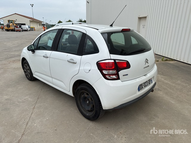 2015 Citroen C3 Vehicule Utilitaire Automobile - سيارة: صورة 3 2015 Citroen C3 Vehicule Utilitaire Automobile - سيارة: صورة 3
