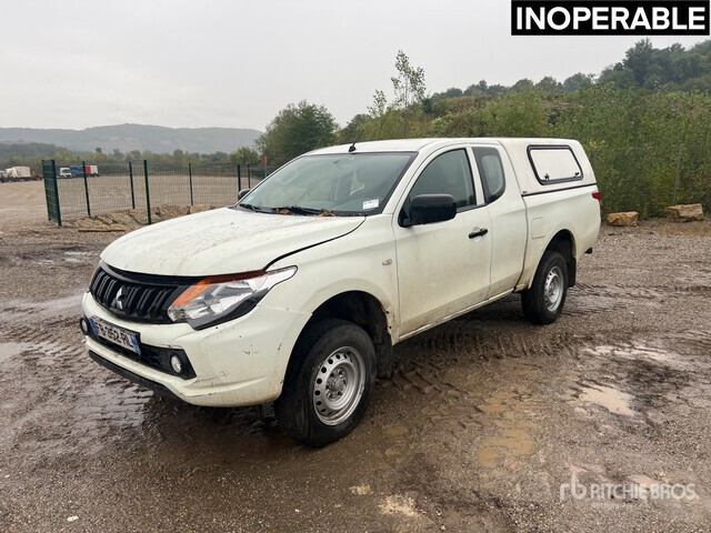 2018 Mitsubishi L200 4x4 Extended Cab (Inoperable) Pickup - شاحنة البيك أب: صورة 1 2018 Mitsubishi L200 4x4 Extended Cab (Inoperable) Pickup - شاحنة البيك أب: صورة 1