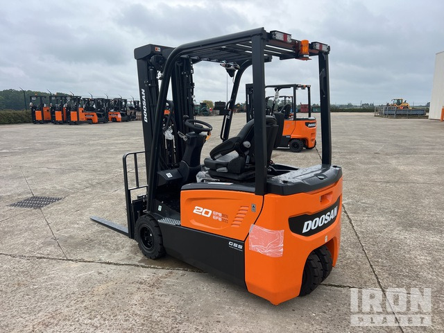 2023 Doosan B20T-7 PLUS 2000 kg Chariot Elevateur Elect ... Electric Forklift - رافعة شوكية كهربائية: صورة 3 2023 Doosan B20T-7 PLUS 2000 kg Chariot Elevateur Elect ... Electric Forklift - رافعة شوكية كهربائية: صورة 3