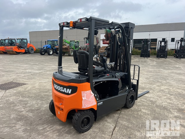 2023 Doosan B20X-7 PLUS 2000 kg Chariot Elevateur Elect ... Electric Forklift - رافعة شوكية كهربائية: صورة 4 2023 Doosan B20X-7 PLUS 2000 kg Chariot Elevateur Elect ... Electric Forklift - رافعة شوكية كهربائية: صورة 4