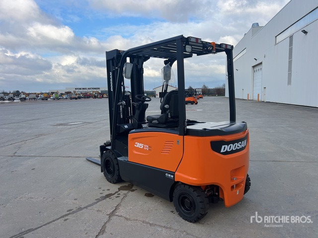 2023 Doosan B35X-7 PLUS 3500 kg Chariot Elevateur Elect ... Electric Forklift - رافعة شوكية كهربائية: صورة 4 2023 Doosan B35X-7 PLUS 3500 kg Chariot Elevateur Elect ... Electric Forklift - رافعة شوكية كهربائية: صورة 4