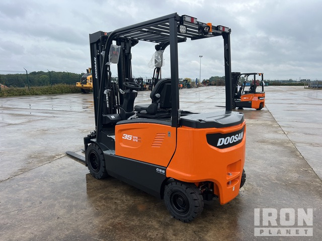 2023 Doosan B35X-7 PLUS 3500 kg Chariot Elevateur Elect ... Electric Forklift - رافعة شوكية كهربائية: صورة 3 2023 Doosan B35X-7 PLUS 3500 kg Chariot Elevateur Elect ... Electric Forklift - رافعة شوكية كهربائية: صورة 3