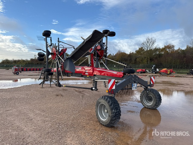 2023 Massey Ferguson RK842 SD-TRC 8.4 m Semi-Mount 2 Rotor Andaineur Hay Rake - آلة تيبيس العشب/ آلة جمع العشب: صورة 4 2023 Massey Ferguson RK842 SD-TRC 8.4 m Semi-Mount 2 Rotor Andaineur Hay Rake - آلة تيبيس العشب/ آلة جمع العشب: صورة 4