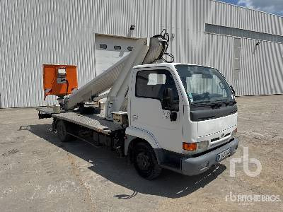 NISSAN 2001 Multitel 220 ALU AF 22 m o ... - منصة تلسكوبية محمولة على شاحنة: صورة 5 NISSAN 2001 Multitel 220 ALU AF 22 m o ... - منصة تلسكوبية محمولة على شاحنة: صورة 5