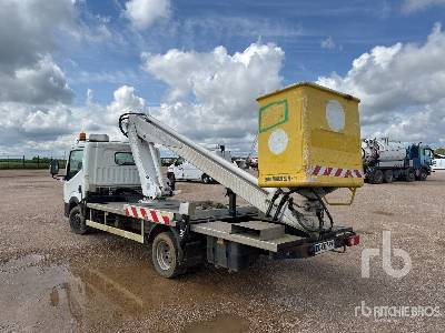 NISSAN NT400 CABSTAR 3 2015 Multitel 160 ALU 16 m on C ... - منصة تلسكوبية محمولة على شاحنة: صورة 2 NISSAN NT400 CABSTAR 3 2015 Multitel 160 ALU 16 m on C ... - منصة تلسكوبية محمولة على شاحنة: صورة 2