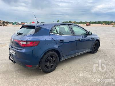 RENAULT MEGANE - سيارة: صورة 3 RENAULT MEGANE - سيارة: صورة 3