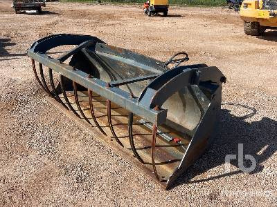 TRE EMME 2400 mm Bucket W/ Clamp Godet - بكت: صورة 2 TRE EMME 2400 mm Bucket W/ Clamp Godet - بكت: صورة 2