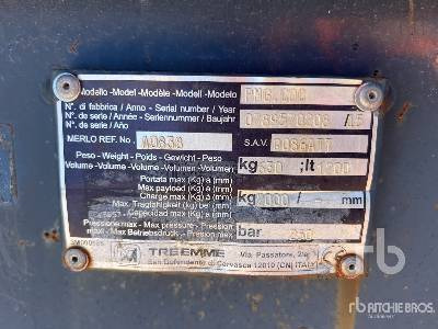 TRE EMME 2400 mm Bucket W/ Clamp Godet - بكت: صورة 5 TRE EMME 2400 mm Bucket W/ Clamp Godet - بكت: صورة 5