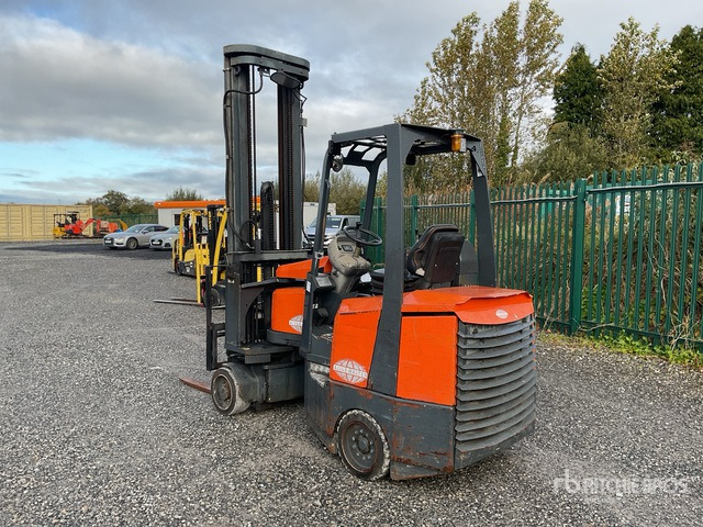 2006 Aislemaster 20SE 2006 Aislemaster 20SE Electric Forklift Electric Forklift - رافعة شوكية كهربائية: صورة 4 2006 Aislemaster 20SE 2006 Aislemaster 20SE Electric Forklift Electric Forklift - رافعة شوكية كهربائية: صورة 4
