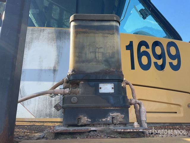 2011 Cat 735 6x6. Articulated Dump Truck - شاحنة قلاب مفصلية: صورة 5 2011 Cat 735 6x6. Articulated Dump Truck - شاحنة قلاب مفصلية: صورة 5