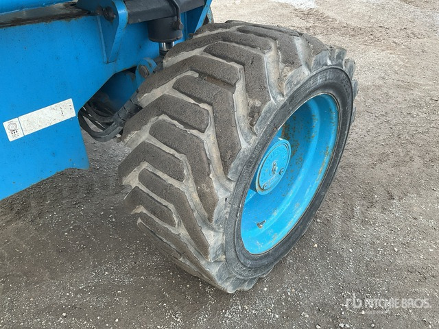 2011 Genie Z80/60 4WD Diesel Articulating Boom Lift - شاحنة ذراع مفصلي: صورة 5 2011 Genie Z80/60 4WD Diesel Articulating Boom Lift - شاحنة ذراع مفصلي: صورة 5