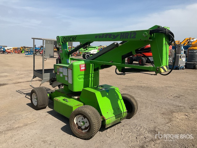 2013 Nifty HR12?NDE 2WD Hybrid (Inoperable) Articulating Boom Lift - شاحنة ذراع مفصلي: صورة 4 2013 Nifty HR12?NDE 2WD Hybrid (Inoperable) Articulating Boom Lift - شاحنة ذراع مفصلي: صورة 4