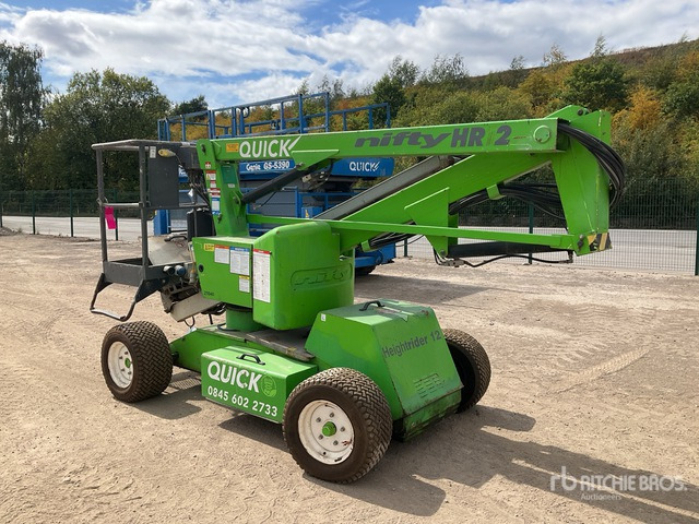 2013 Nifty HR12NDE 2WD Hybrid (Inoperable) Articulating Boom Lift - شاحنة ذراع مفصلي: صورة 4 2013 Nifty HR12NDE 2WD Hybrid (Inoperable) Articulating Boom Lift - شاحنة ذراع مفصلي: صورة 4