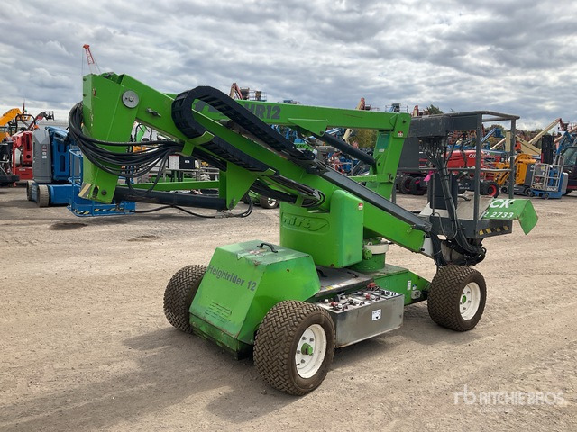 2013 Nifty HR12NDE 2WD Hybrid (Inoperable) Articulating Boom Lift - شاحنة ذراع مفصلي: صورة 3 2013 Nifty HR12NDE 2WD Hybrid (Inoperable) Articulating Boom Lift - شاحنة ذراع مفصلي: صورة 3