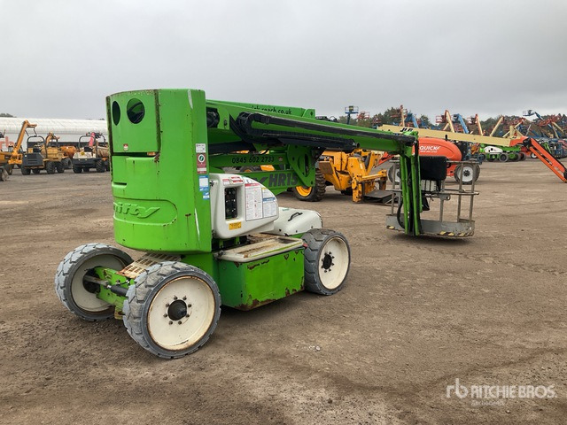 2013 Nifty HR15N 2WD Hybrid (Inoperable) Articulating Boom Lift - شاحنة ذراع مفصلي: صورة 4 2013 Nifty HR15N 2WD Hybrid (Inoperable) Articulating Boom Lift - شاحنة ذراع مفصلي: صورة 4