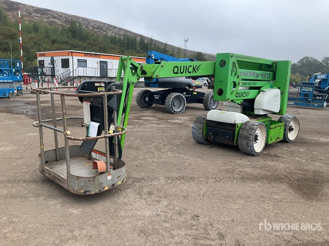 2013 Nifty HR15N 2WD Hybrid (Inoperable) Articulating Boom Lift - شاحنة ذراع مفصلي: صورة 2 2013 Nifty HR15N 2WD Hybrid (Inoperable) Articulating Boom Lift - شاحنة ذراع مفصلي: صورة 2