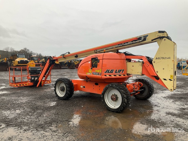 2014 JLG 600AJ 4WD Diesel Articulating Boom Lift - شاحنة ذراع مفصلي: صورة 3 2014 JLG 600AJ 4WD Diesel Articulating Boom Lift - شاحنة ذراع مفصلي: صورة 3