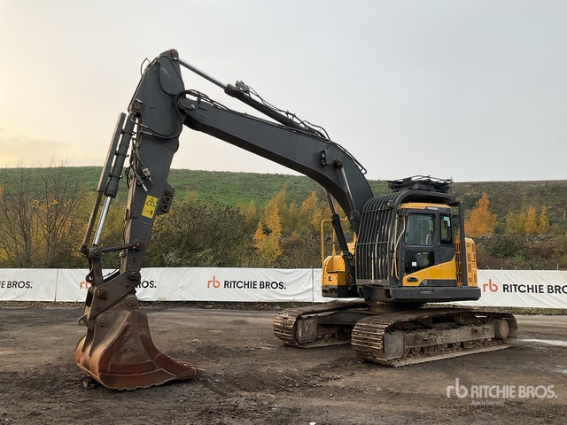 2014 Volvo ECR235DL Tracked Excavator - حفار زحاف: صورة 2 2014 Volvo ECR235DL Tracked Excavator - حفار زحاف: صورة 2