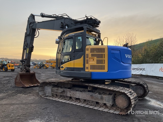 2014 Volvo ECR235DL Tracked Excavator - حفار زحاف: صورة 3 2014 Volvo ECR235DL Tracked Excavator - حفار زحاف: صورة 3