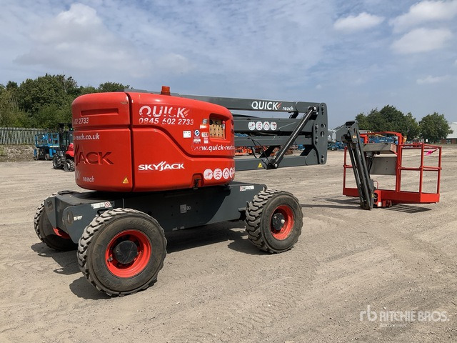 2015 Skyjack SJ51AJ 4WD Diesel Articulating Boom Lift - شاحنة ذراع مفصلي: صورة 4 2015 Skyjack SJ51AJ 4WD Diesel Articulating Boom Lift - شاحنة ذراع مفصلي: صورة 4