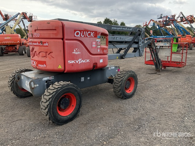 2015 Skyjack SJ51AJ 4WD Diesel Articulating Boom Lift - شاحنة ذراع مفصلي: صورة 4 2015 Skyjack SJ51AJ 4WD Diesel Articulating Boom Lift - شاحنة ذراع مفصلي: صورة 4