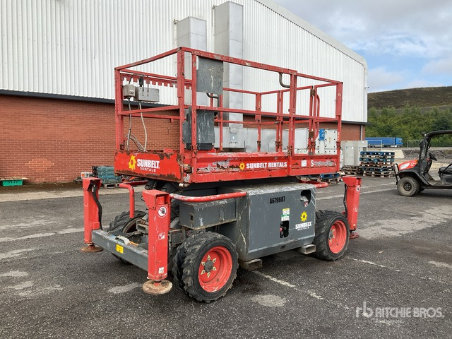 2015 Skyjack SJ6826RT 4x4 Diesel Scissor Lift - رافعة هيدروليكية مقصية: صورة 4 2015 Skyjack SJ6826RT 4x4 Diesel Scissor Lift - رافعة هيدروليكية مقصية: صورة 4