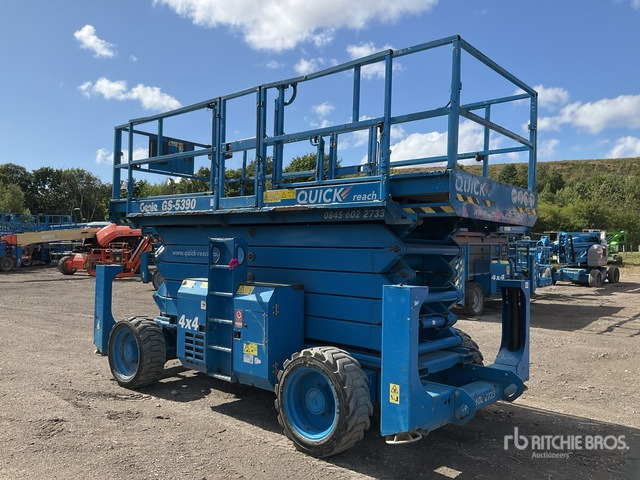 2016 Genie GS5390 4x4 Diesel Scissor Lift - رافعة هيدروليكية مقصية: صورة 2 2016 Genie GS5390 4x4 Diesel Scissor Lift - رافعة هيدروليكية مقصية: صورة 2