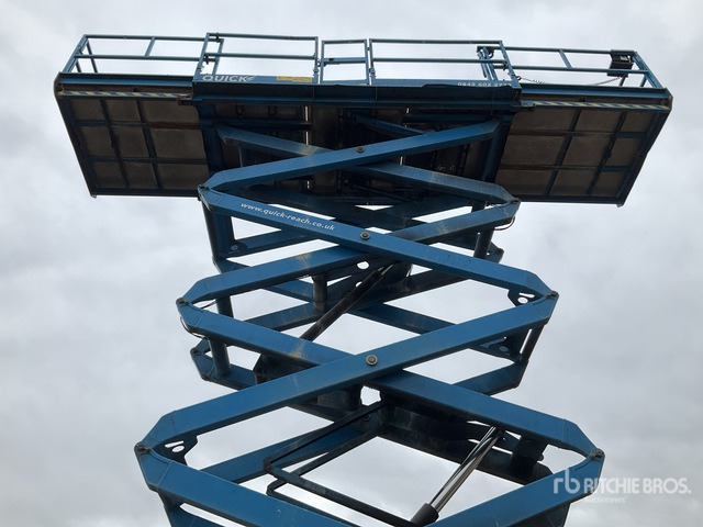 2016 Genie GS5390 4x4 Diesel Scissor Lift - رافعة هيدروليكية مقصية: صورة 4 2016 Genie GS5390 4x4 Diesel Scissor Lift - رافعة هيدروليكية مقصية: صورة 4