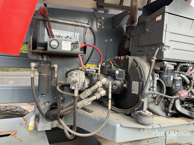 2016 Skyjack SJ51AJ 4WD Diesel Articulating Boom Lift - شاحنة ذراع مفصلي: صورة 5 2016 Skyjack SJ51AJ 4WD Diesel Articulating Boom Lift - شاحنة ذراع مفصلي: صورة 5