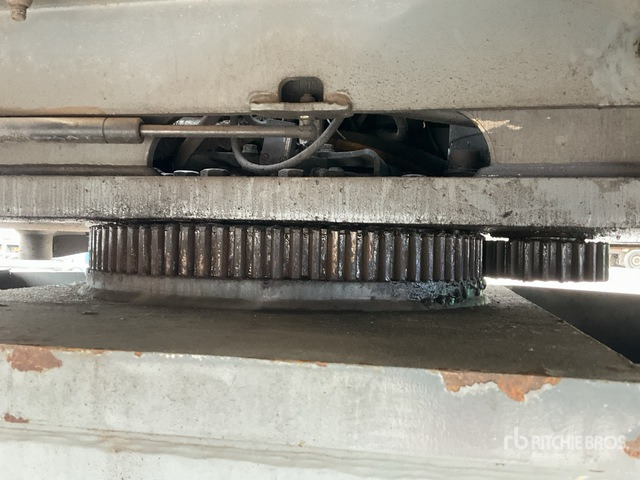 2016 Skyjack SJ51AJ 4WD Diesel Articulating Boom Lift - شاحنة ذراع مفصلي: صورة 5 2016 Skyjack SJ51AJ 4WD Diesel Articulating Boom Lift - شاحنة ذراع مفصلي: صورة 5