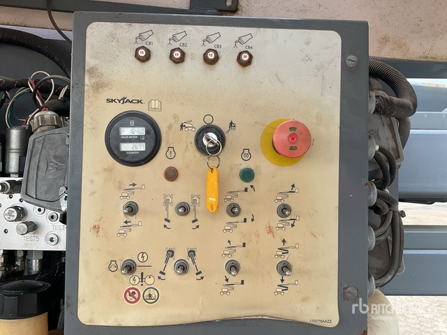 2016 Skyjack SJ51AJ 4WD Diesel Articulating Boom Lift - شاحنة ذراع مفصلي: صورة 5 2016 Skyjack SJ51AJ 4WD Diesel Articulating Boom Lift - شاحنة ذراع مفصلي: صورة 5