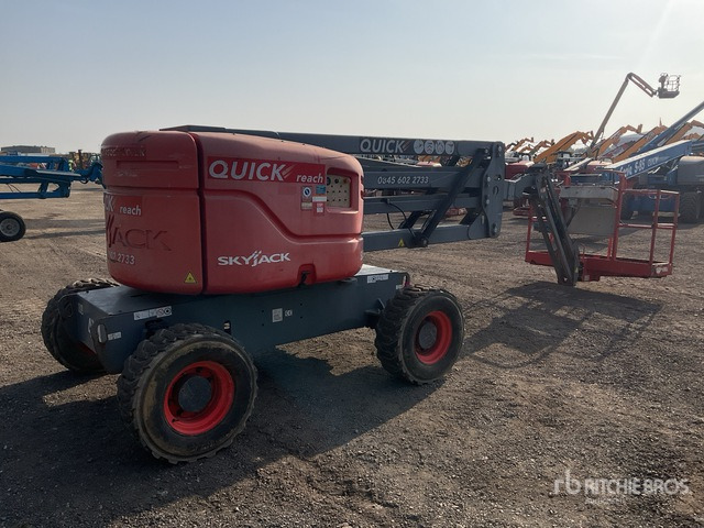 2016 Skyjack SJ51AJ 4WD Diesel Articulating Boom Lift - شاحنة ذراع مفصلي: صورة 5 2016 Skyjack SJ51AJ 4WD Diesel Articulating Boom Lift - شاحنة ذراع مفصلي: صورة 5