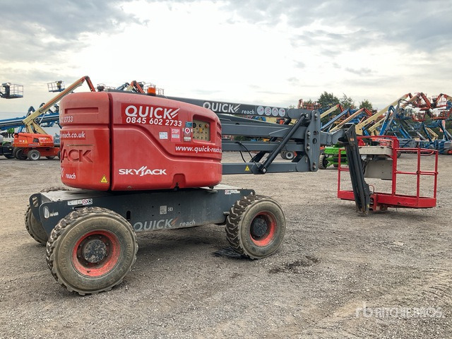 2016 Skyjack SJ51AJ 4WD Diesel Articulating Boom Lift - شاحنة ذراع مفصلي: صورة 4 2016 Skyjack SJ51AJ 4WD Diesel Articulating Boom Lift - شاحنة ذراع مفصلي: صورة 4