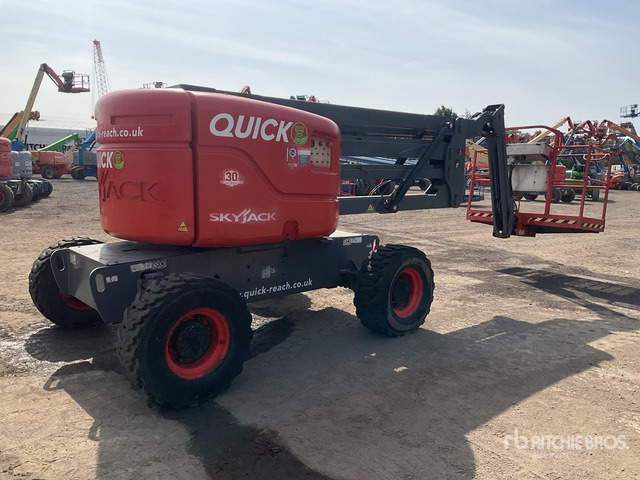 2016 Skyjack SJ51AJ 4WD Diesel Articulating Boom Lift - شاحنة ذراع مفصلي: صورة 4 2016 Skyjack SJ51AJ 4WD Diesel Articulating Boom Lift - شاحنة ذراع مفصلي: صورة 4