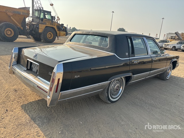 1990 Cadillac Brougham Automobile - سيارة: صورة 3 1990 Cadillac Brougham Automobile - سيارة: صورة 3