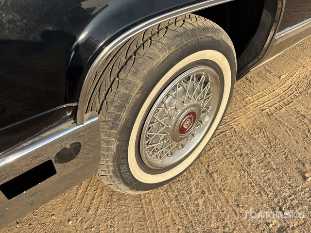 1990 Cadillac Brougham Automobile - سيارة: صورة 4 1990 Cadillac Brougham Automobile - سيارة: صورة 4