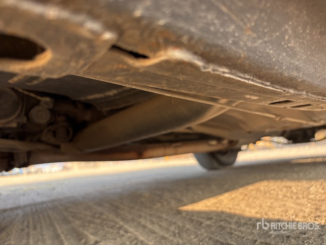 1990 Cadillac Brougham Automobile - سيارة: صورة 5 1990 Cadillac Brougham Automobile - سيارة: صورة 5