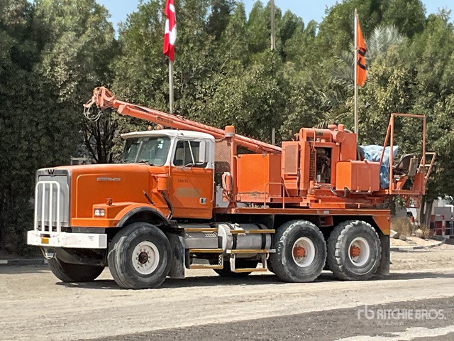 1995 Western Star 4966S Altec TH7 on 6x4 Drill Truck - التقطيع جزازة/ ماكينات قطع الحشائش: صورة 2 1995 Western Star 4966S Altec TH7 on 6x4 Drill Truck - التقطيع جزازة/ ماكينات قطع الحشائش: صورة 2