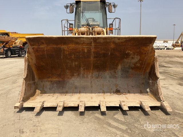 اللودر بعجل 1998 Cat 980G: صورة 6