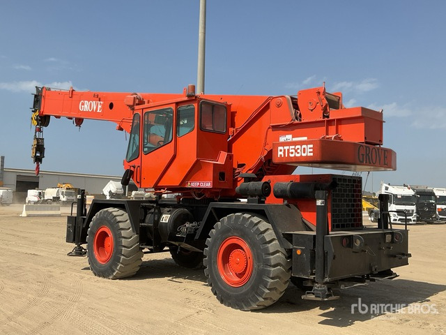 1999 Grove RT530E 30 ton 4x4x4 Rough Terrain Crane - رافعة الطرق الوعرة: صورة 4 1999 Grove RT530E 30 ton 4x4x4 Rough Terrain Crane - رافعة الطرق الوعرة: صورة 4
