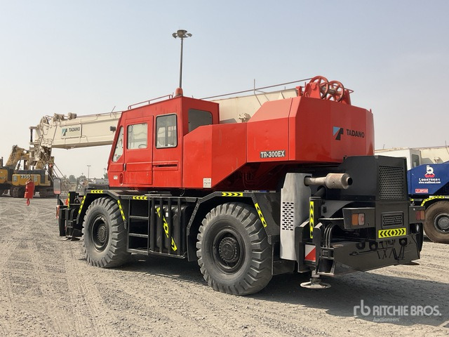 2002 Tadano TR300 EX 30 ton 4x4x4 Rough Terrain Crane - رافعة الطرق الوعرة: صورة 4 2002 Tadano TR300 EX 30 ton 4x4x4 Rough Terrain Crane - رافعة الطرق الوعرة: صورة 4