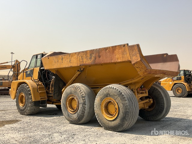 2004 Cat 740 - شاحنة قلاب مفصلية: صورة 4 2004 Cat 740 - شاحنة قلاب مفصلية: صورة 4