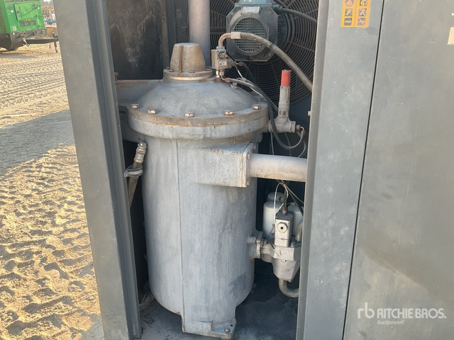 الضاغط 2005 Atlas Copco GA 132 Skid-Mounted Electric Air Compressor: صورة 6 الضاغط 2005 Atlas Copco GA 132 Skid-Mounted Electric Air Compressor: صورة 6