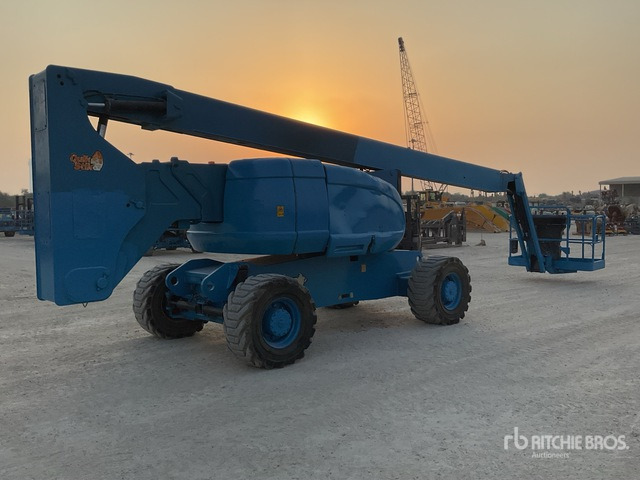 2005 JLG 800AJ 4WD Diesel Articulating Boom Lift - شاحنة ذراع مفصلي: صورة 4 2005 JLG 800AJ 4WD Diesel Articulating Boom Lift - شاحنة ذراع مفصلي: صورة 4
